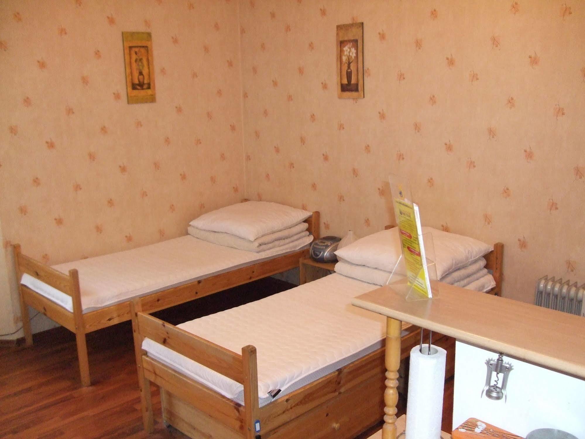 Old Walls Hostel คราคูฟ ภายนอก รูปภาพ