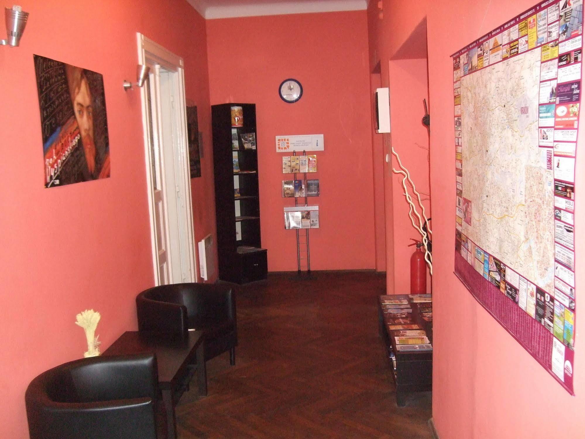 Old Walls Hostel คราคูฟ ภายนอก รูปภาพ