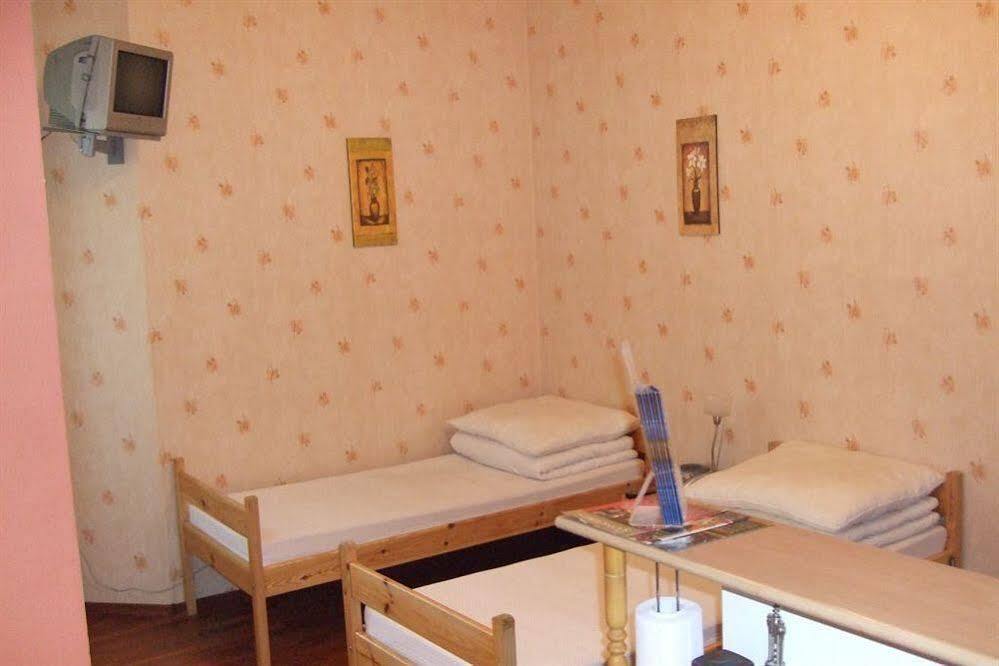 Old Walls Hostel คราคูฟ ภายนอก รูปภาพ